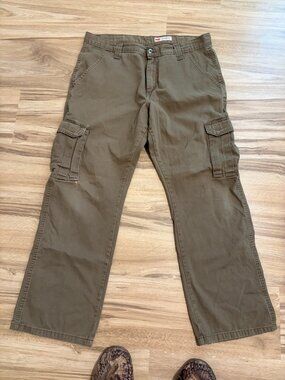 Wrangler Straight Fit Olive Khaki Tan Cargo Pants – Size 34 x 30